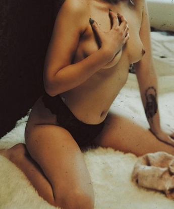 Анкета проститутки Галина - город Константиновка, 20 лет, №10143